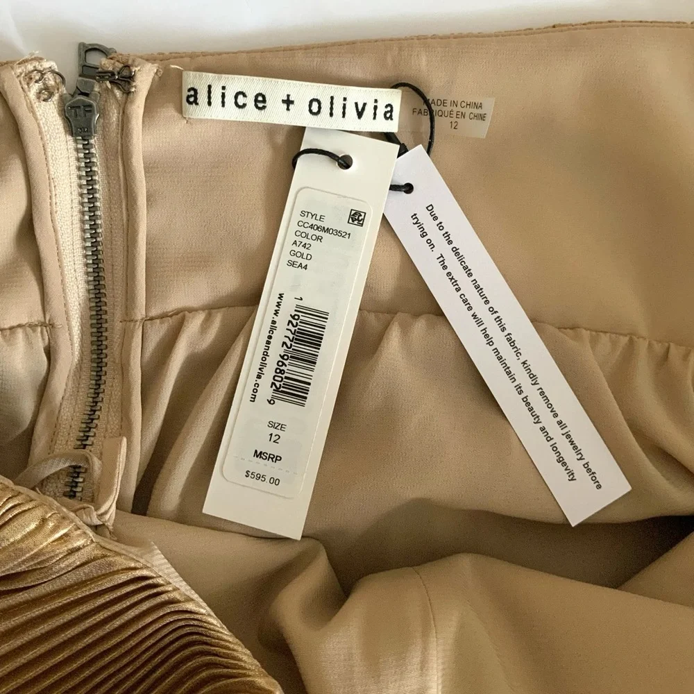 Alice + Olivia Tresa Pleated Gold Maxi Dress Size 12 New with Tags - Picture 6 of 10